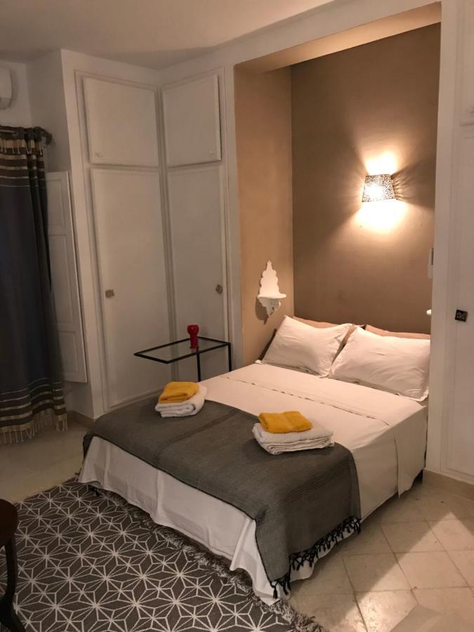 ラ・マルサ Dar Esma Bed & Breakfast エクステリア 写真