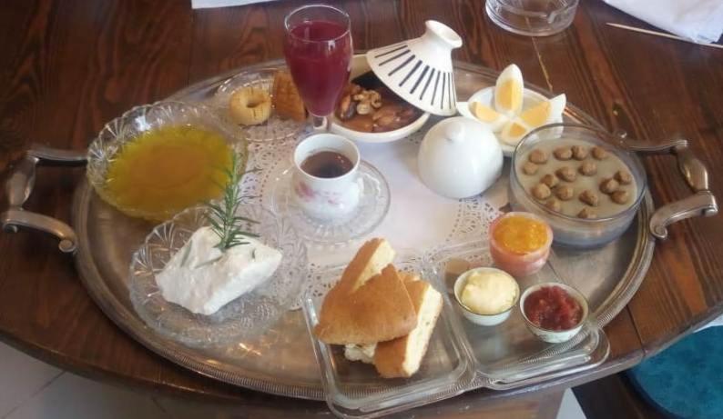 ラ・マルサ Dar Esma Bed & Breakfast エクステリア 写真